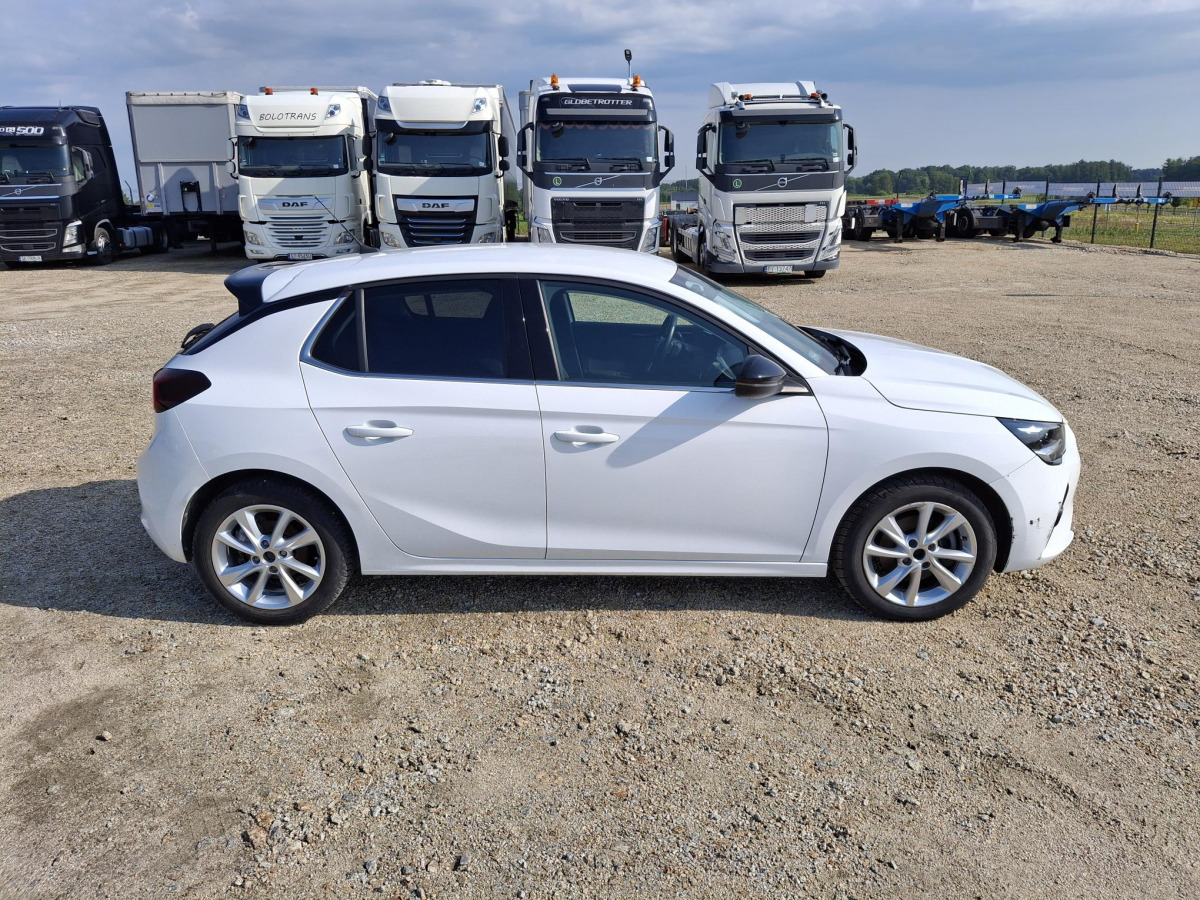 OPEL CORSA HATCHBACK - Hatchback: 4 kép. OPEL CORSA HATCHBACK - Hatchback: 4 kép.