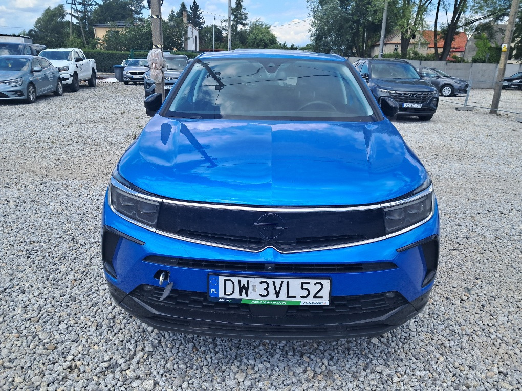 OPEL GRANDLAND SUV - Terepjáró/ SUV: 4 kép. OPEL GRANDLAND SUV - Terepjáró/ SUV: 4 kép.
