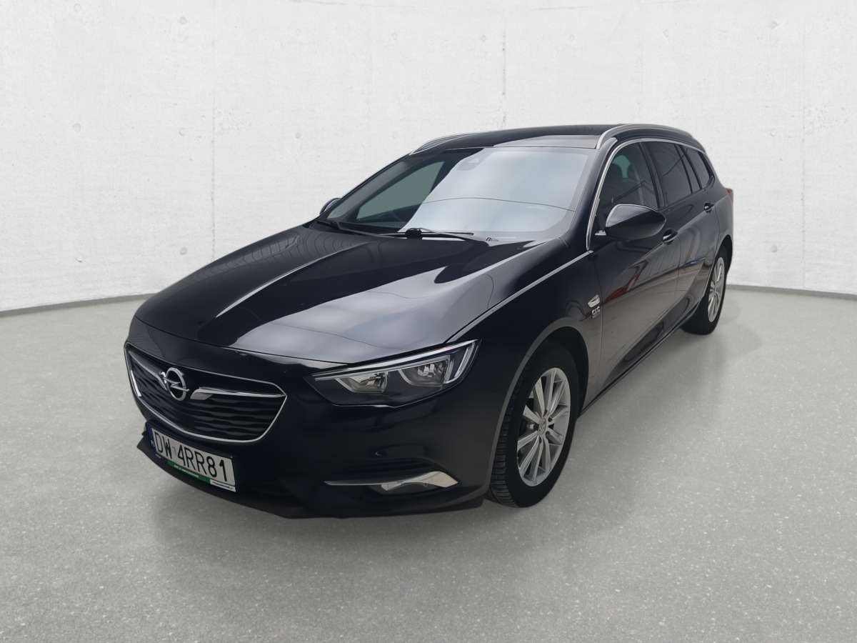 OPEL INSIGNIA SPORTS TOURER KOMBI - Autó: 4 kép. OPEL INSIGNIA SPORTS TOURER KOMBI - Autó: 4 kép.
