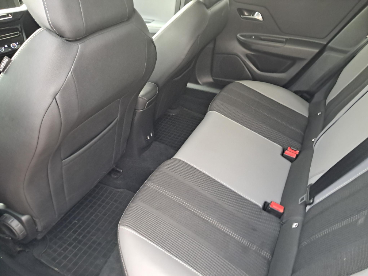Terepjáró/ SUV OPEL MOKKA SUV: 7 kép.