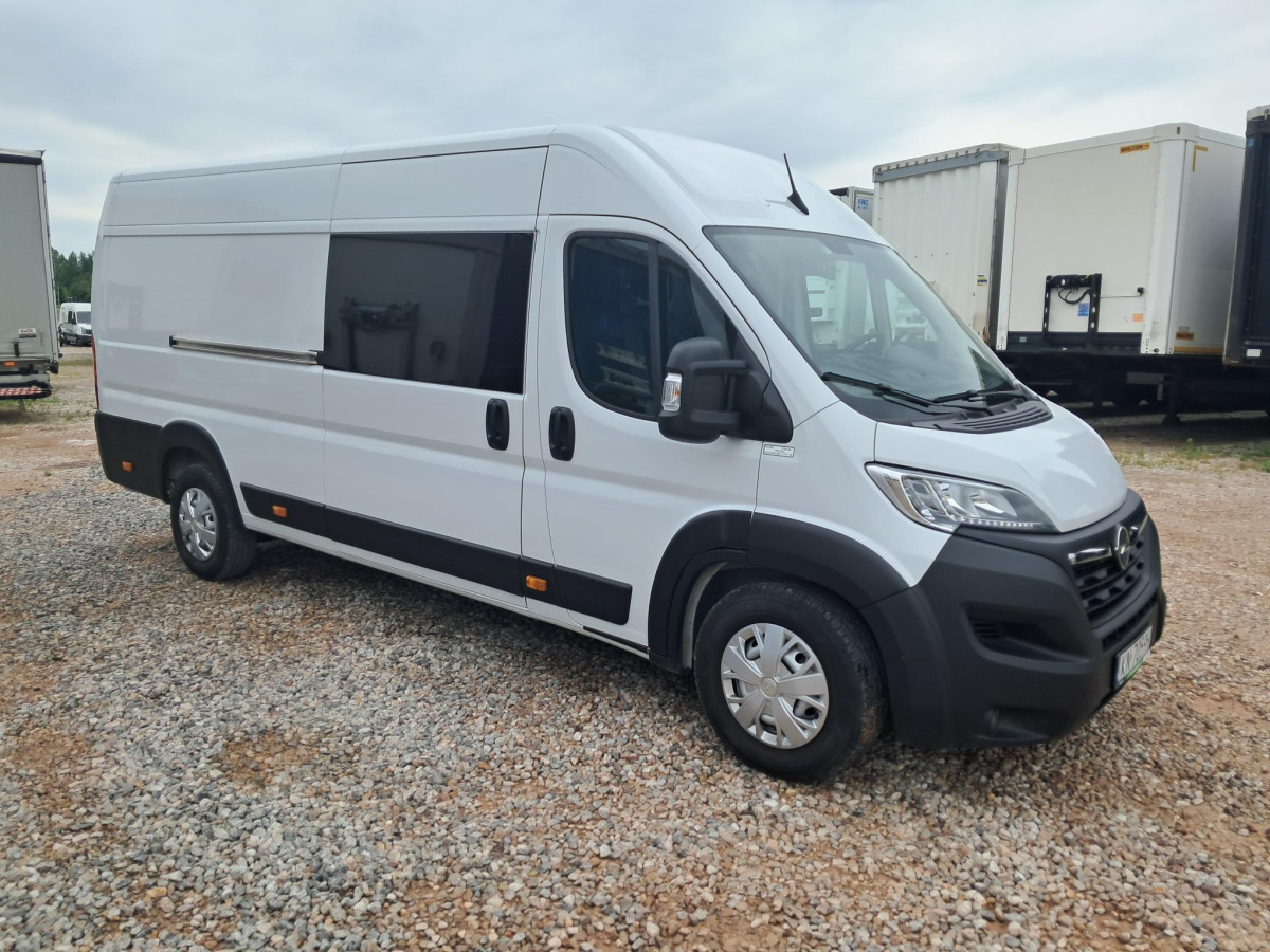 OPEL MOVANO BRYGADÓWKA - Duplakabinos kisteherautó: 1 kép. OPEL MOVANO BRYGADÓWKA - Duplakabinos kisteherautó: 1 kép.