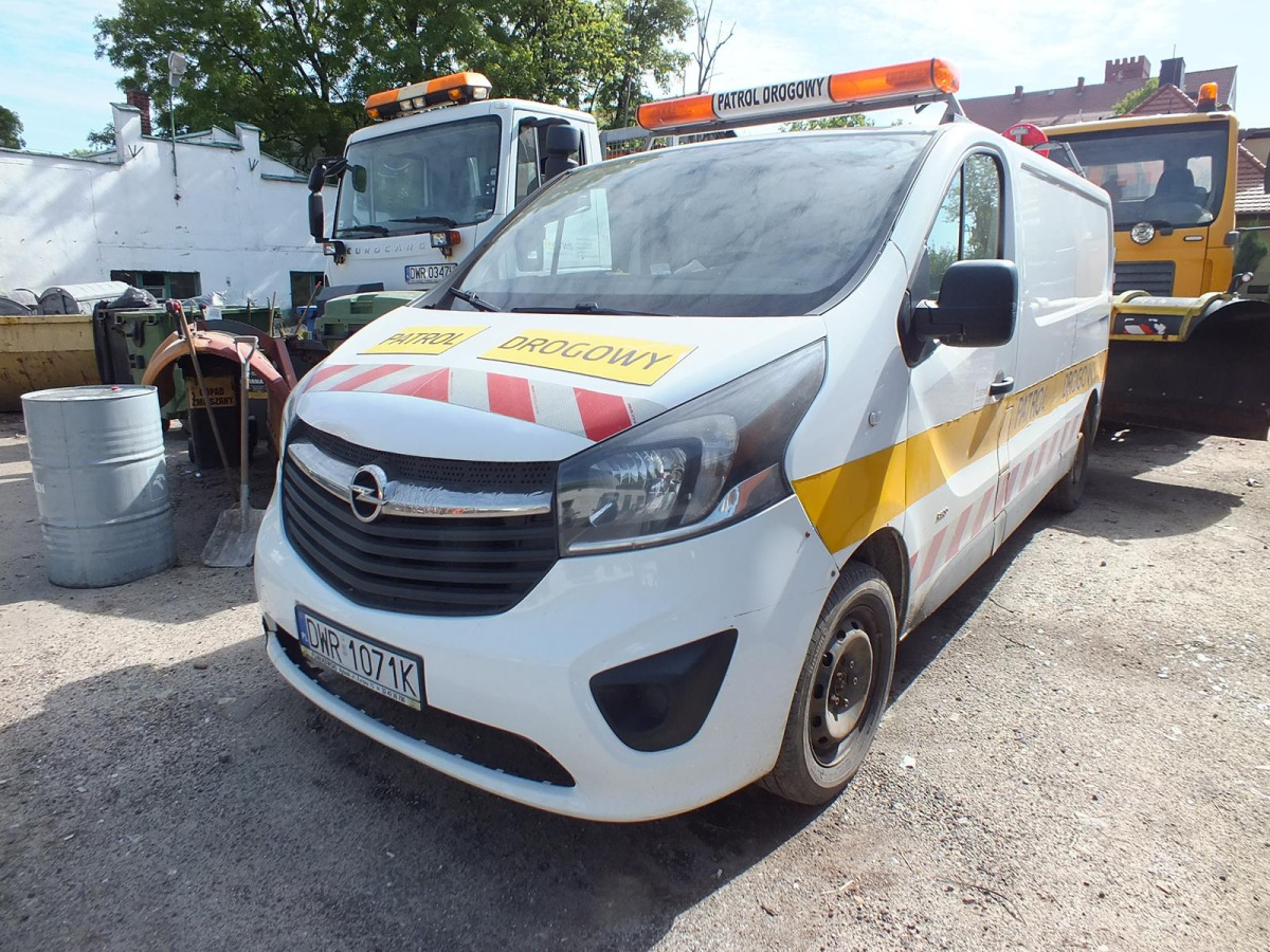 OPEL VIVARO FURGON BLASZAK - Furgon: 2 kép. OPEL VIVARO FURGON BLASZAK - Furgon: 2 kép.