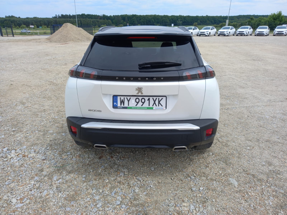 PEUGEOT 2008 SUV - Terepjáró/ SUV: 4 kép. PEUGEOT 2008 SUV - Terepjáró/ SUV: 4 kép.