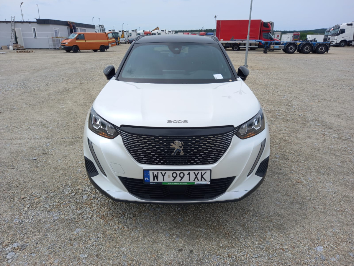 PEUGEOT 2008 SUV - Terepjáró/ SUV: 2 kép. PEUGEOT 2008 SUV - Terepjáró/ SUV: 2 kép.