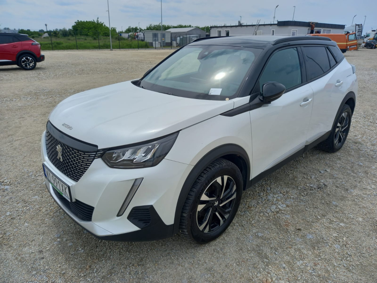 PEUGEOT 2008 SUV - Terepjáró/ SUV: 3 kép. PEUGEOT 2008 SUV - Terepjáró/ SUV: 3 kép.