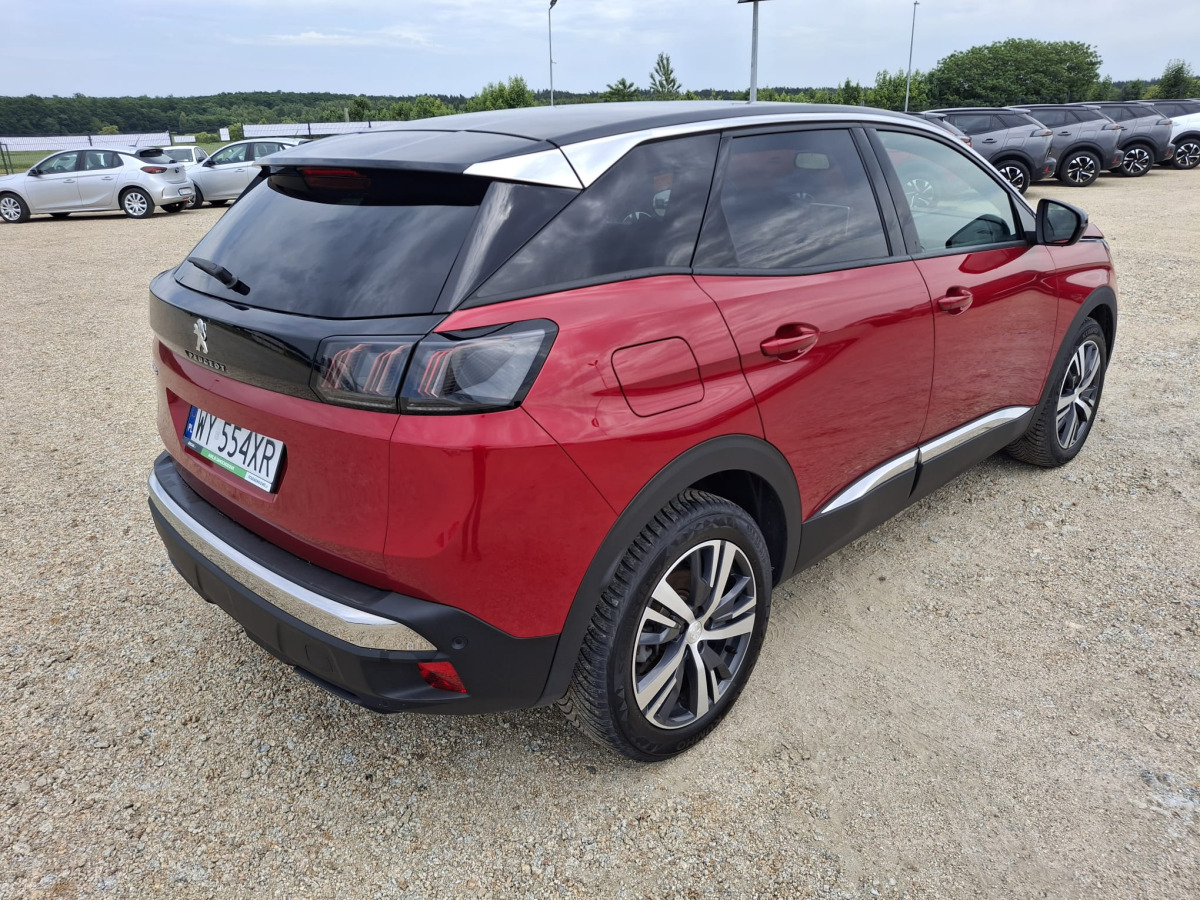 PEUGEOT 3008 SUV - Terepjáró/ SUV: 5 kép. PEUGEOT 3008 SUV - Terepjáró/ SUV: 5 kép.