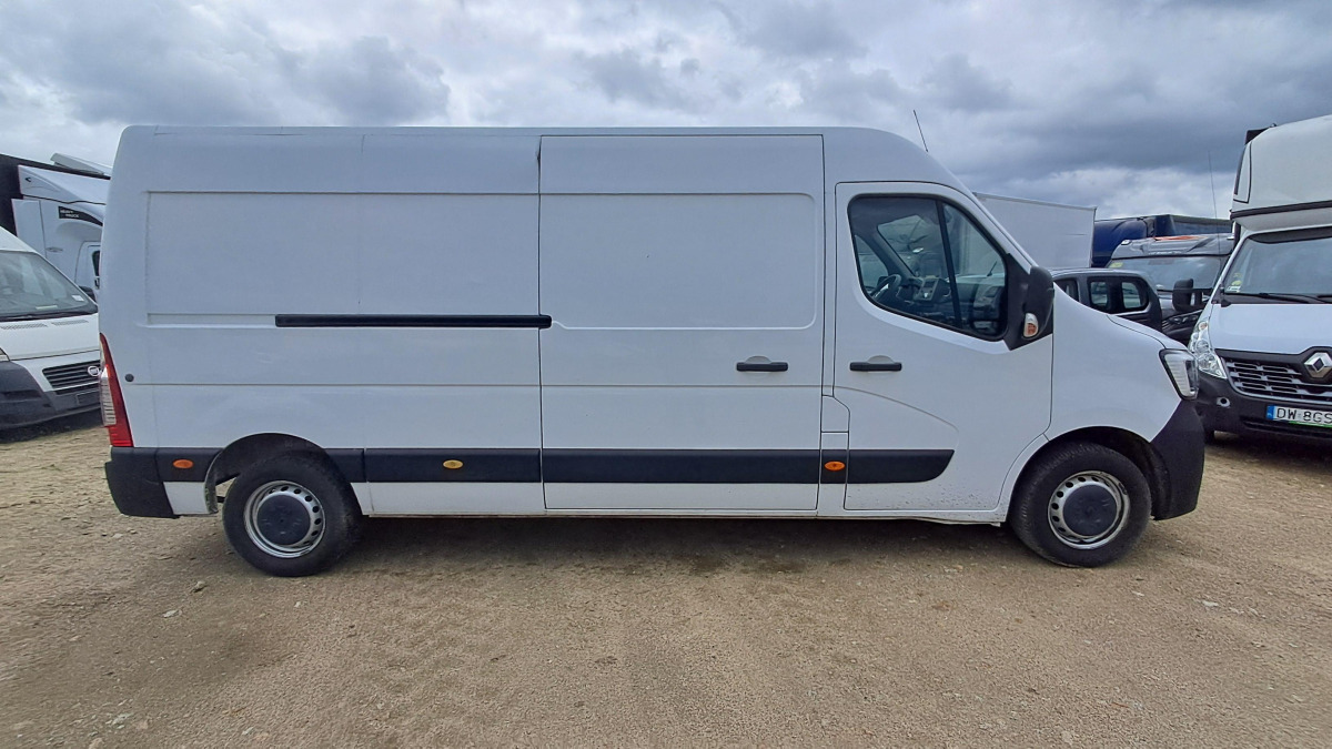RENAULT MASTER FURGON BLASZAK - Furgon: 4 kép. RENAULT MASTER FURGON BLASZAK - Furgon: 4 kép.