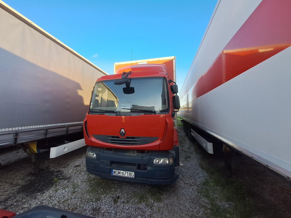 RENAULT MIDLUM KONTENER Z WINDĄ - Dobozos felépítményű teherautó: 3 kép. RENAULT MIDLUM KONTENER Z WINDĄ - Dobozos felépítményű teherautó: 3 kép.
