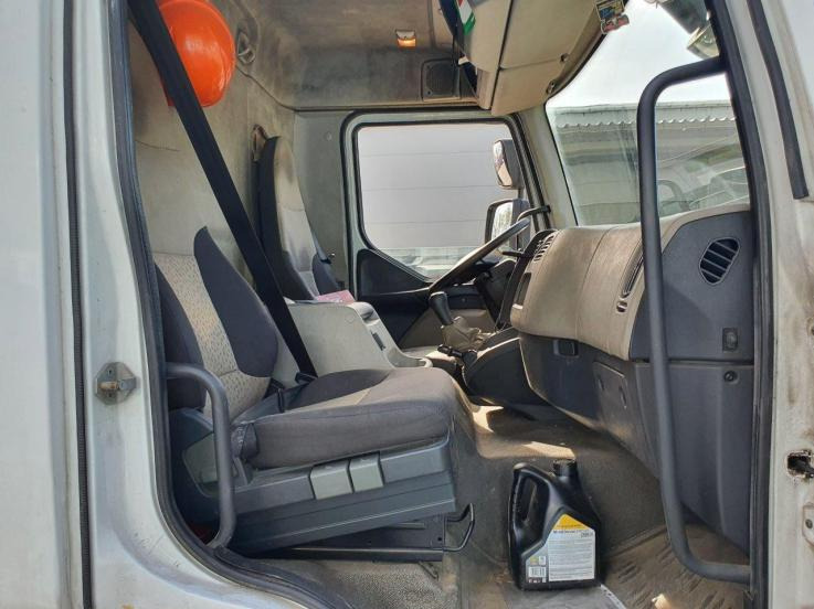 RENAULT MIDLUM SKRZYNIOWY - Platós teherautó: 4 kép. RENAULT MIDLUM SKRZYNIOWY - Platós teherautó: 4 kép.