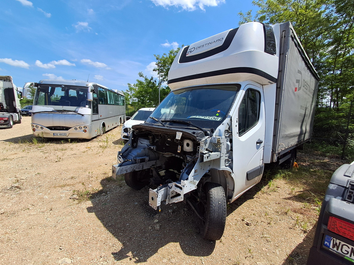 RENAULT Master PLANDEKA - Ponyvás kisteherautó: 3 kép. RENAULT Master PLANDEKA - Ponyvás kisteherautó: 3 kép.