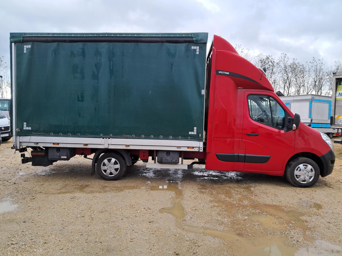 RENAULT PLANDEKA - Ponyvás kisteherautó: 4 kép. RENAULT PLANDEKA - Ponyvás kisteherautó: 4 kép.