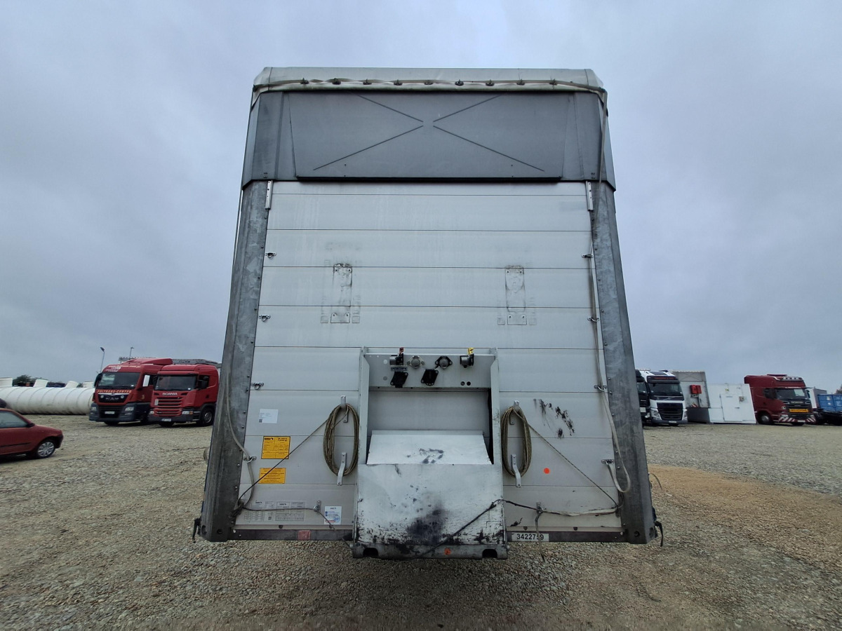 SCHMITZ CARGOBULL SCB*S3 FIRANA - Ponyvás pótkocsi: 3 kép. SCHMITZ CARGOBULL SCB*S3 FIRANA - Ponyvás pótkocsi: 3 kép.