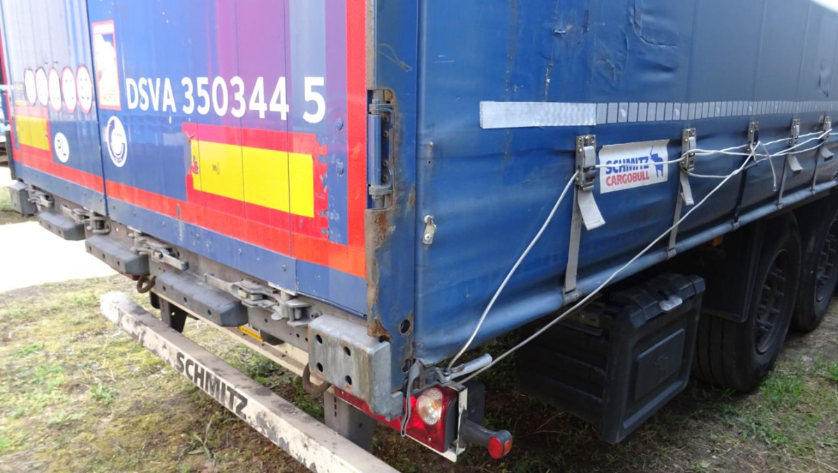 SCHMITZ CARGOBULL SCB S3 SKRZYNIOWA - Platós pótkocsi: 3 kép. SCHMITZ CARGOBULL SCB S3 SKRZYNIOWA - Platós pótkocsi: 3 kép.