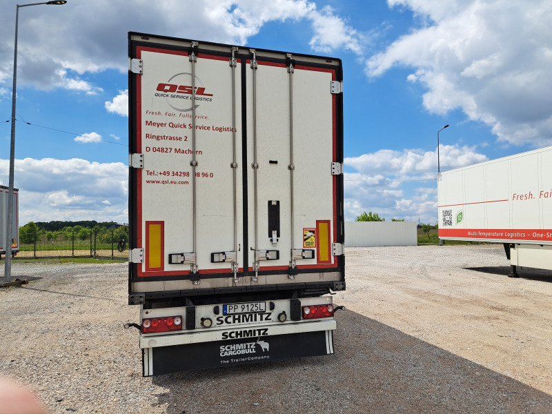 SCHMITZ CARGOBULL SCB*S3B CHŁODNIA - Pótkocsi hűtős: 5 kép. SCHMITZ CARGOBULL SCB*S3B CHŁODNIA - Pótkocsi hűtős: 5 kép.