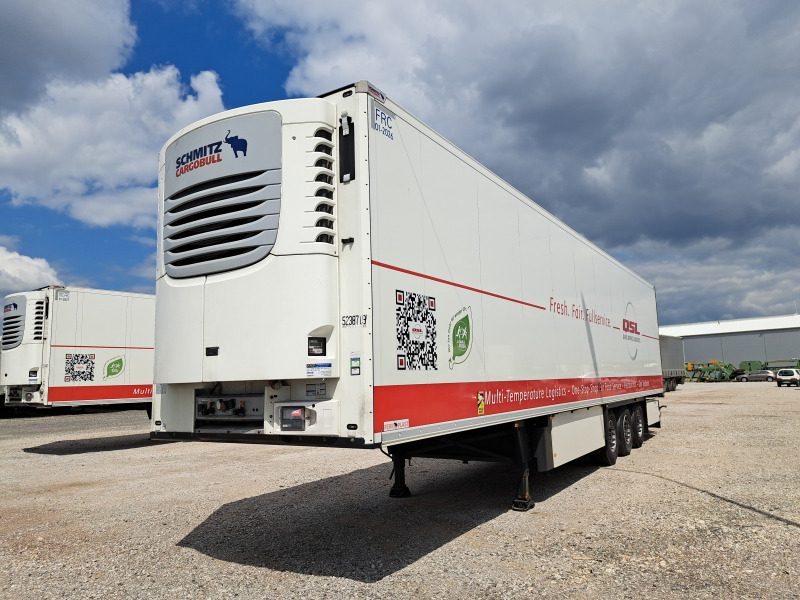 SCHMITZ CARGOBULL SCB*S3B CHŁODNIA - Pótkocsi hűtős: 3 kép. SCHMITZ CARGOBULL SCB*S3B CHŁODNIA - Pótkocsi hűtős: 3 kép.