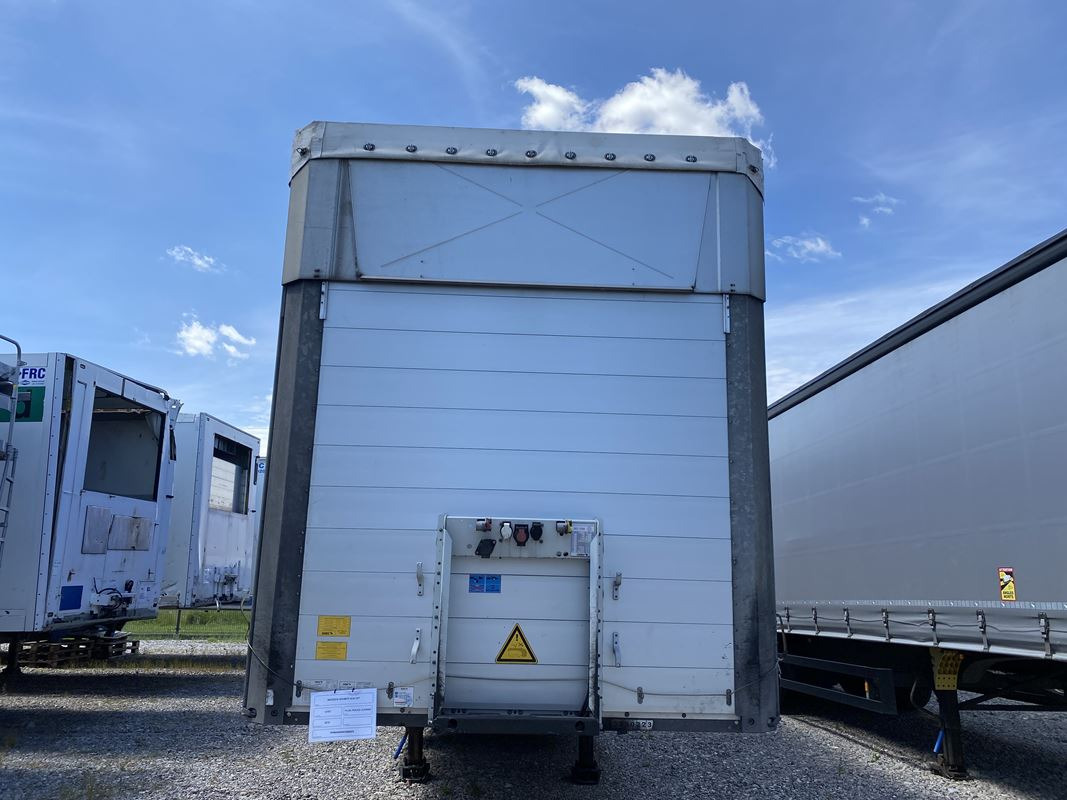 SCHMITZ CARGOBULL SCB S3T FIRANA - Ponyvás pótkocsi: 5 kép. SCHMITZ CARGOBULL SCB S3T FIRANA - Ponyvás pótkocsi: 5 kép.