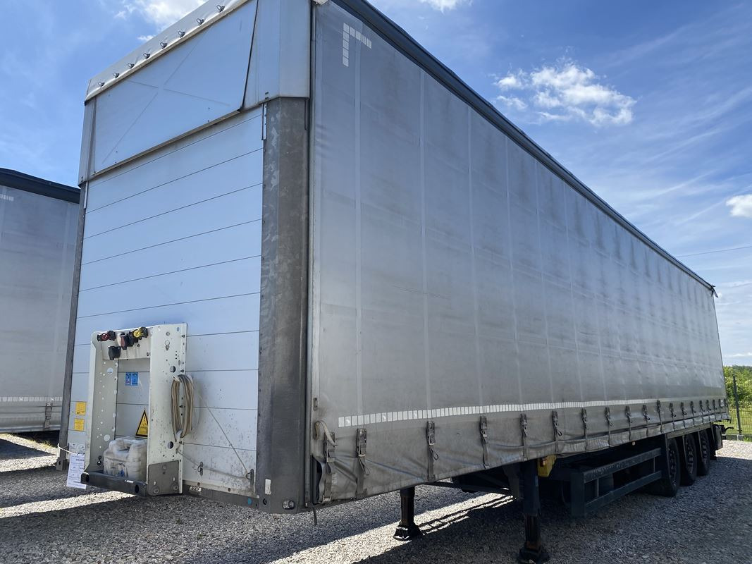 SCHMITZ CARGOBULL SCB S3T FIRANA - Ponyvás pótkocsi: 2 kép. SCHMITZ CARGOBULL SCB S3T FIRANA - Ponyvás pótkocsi: 2 kép.