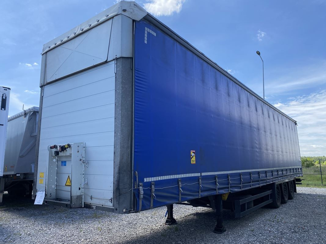 SCHMITZ CARGOBULL SCB S3T FIRANA - Ponyvás pótkocsi: 2 kép. SCHMITZ CARGOBULL SCB S3T FIRANA - Ponyvás pótkocsi: 2 kép.