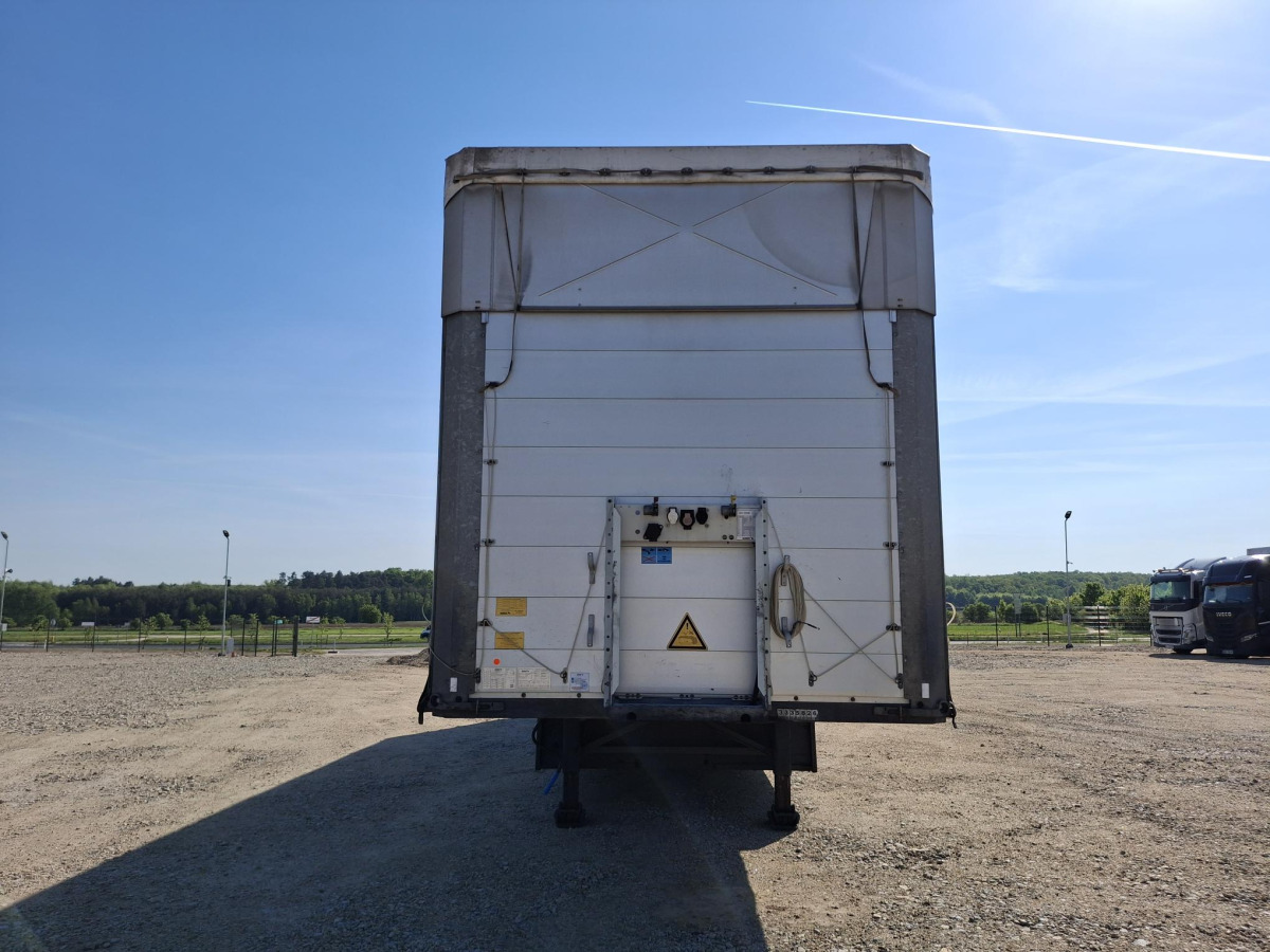 SCHMITZ CARGOBULL SCBS3T FIRANA - Ponyvás pótkocsi: 2 kép. SCHMITZ CARGOBULL SCBS3T FIRANA - Ponyvás pótkocsi: 2 kép.