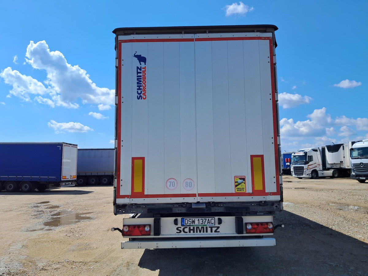 SCHMITZ CARGOBULL SCBS3T KURTYNOWA - Ponyvás pótkocsi: 4 kép. SCHMITZ CARGOBULL SCBS3T KURTYNOWA - Ponyvás pótkocsi: 4 kép.