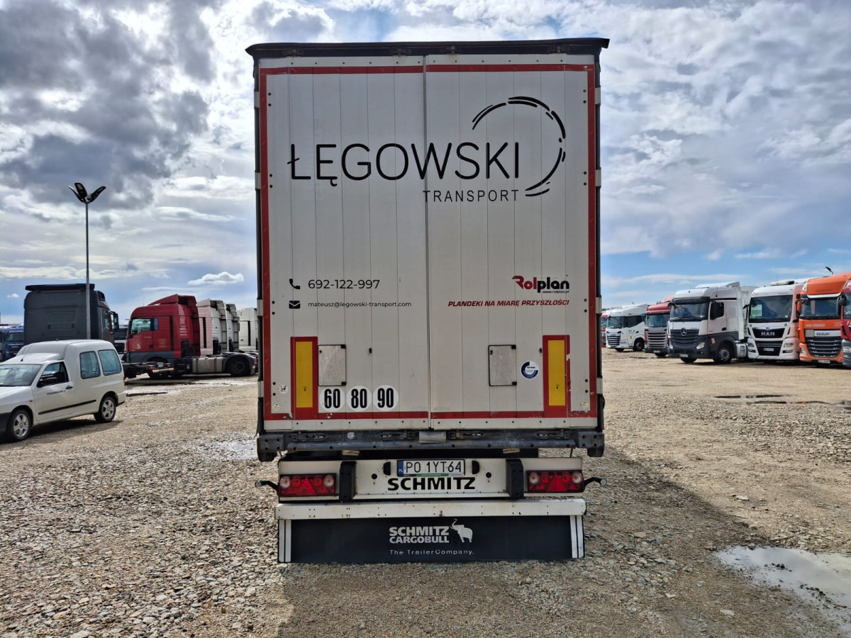 SCHMITZ CARGOBULL SCBS3T KURTYNOWA - Ponyvás pótkocsi: 4 kép. SCHMITZ CARGOBULL SCBS3T KURTYNOWA - Ponyvás pótkocsi: 4 kép.