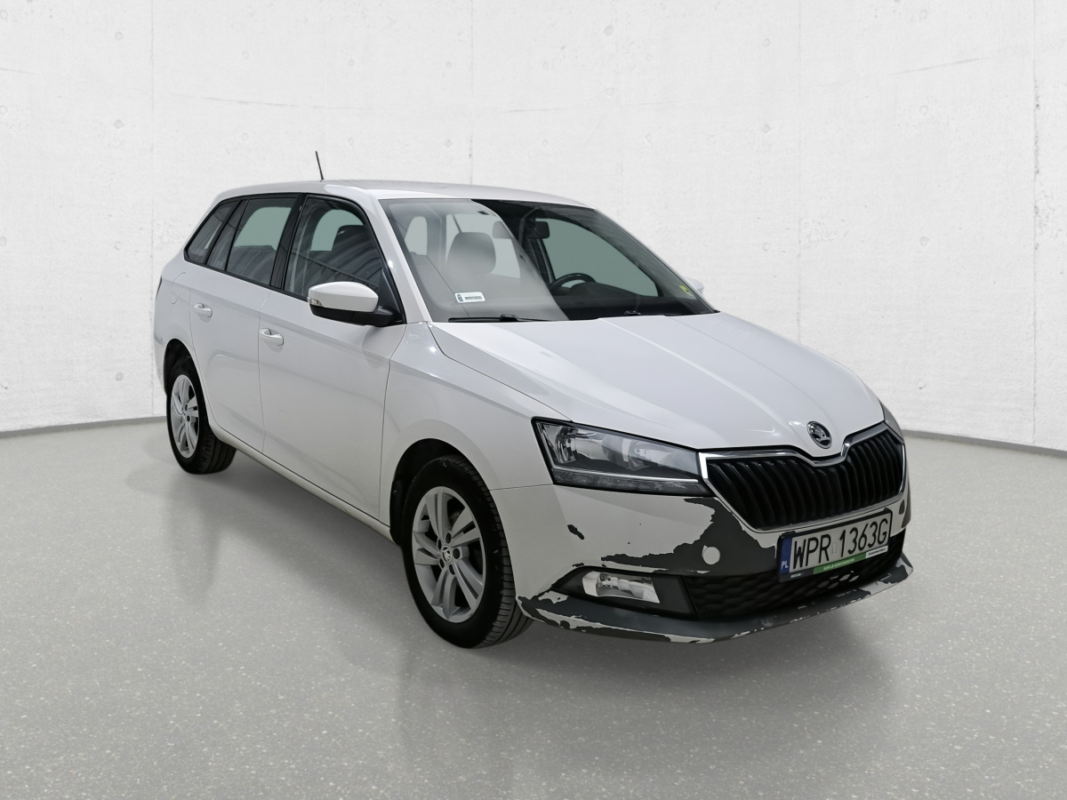 SKODA FABIA KOMBI - Autó: 2 kép. SKODA FABIA KOMBI - Autó: 2 kép.