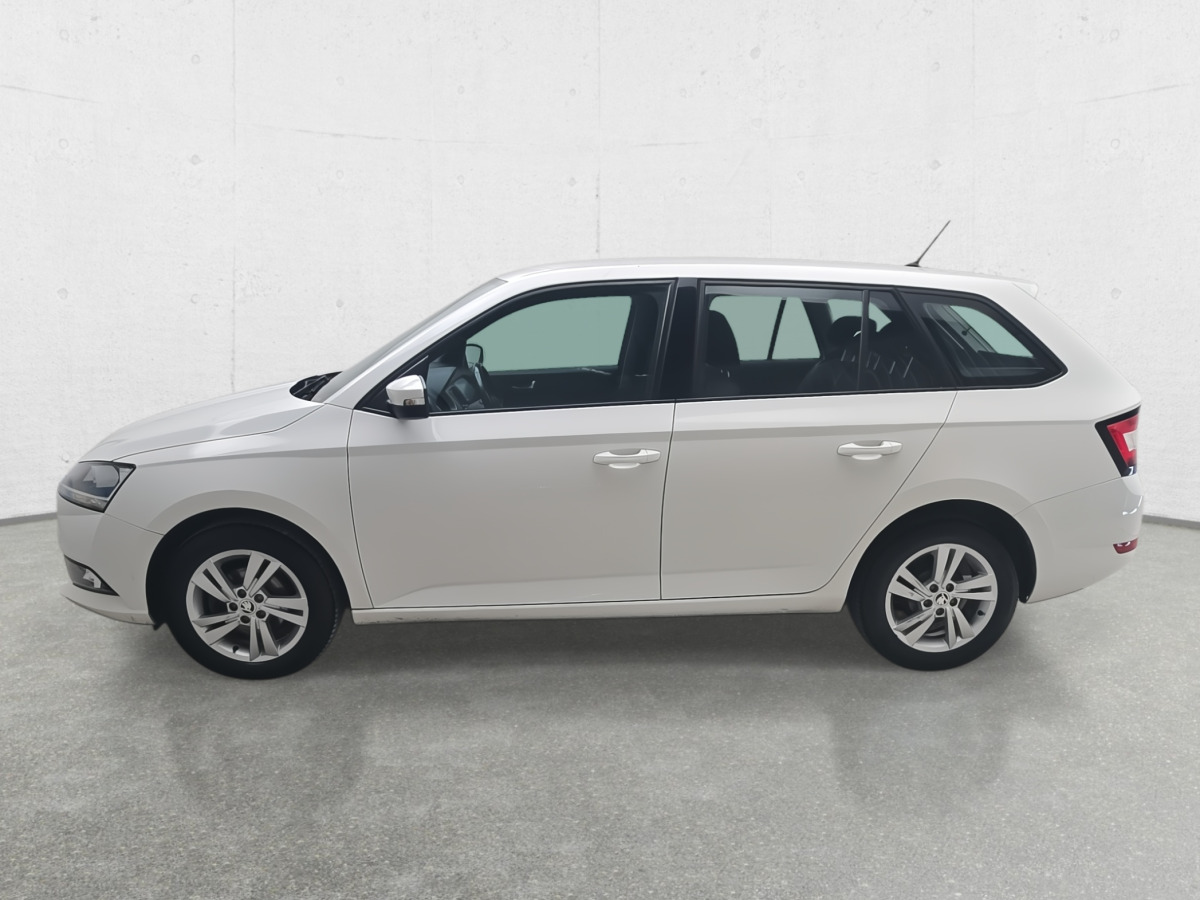 SKODA FABIA KOMBI - Autó: 5 kép. SKODA FABIA KOMBI - Autó: 5 kép.