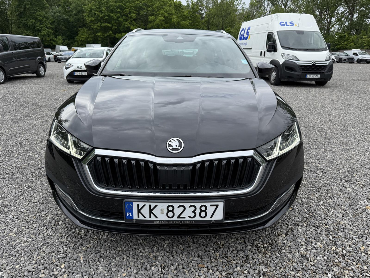SKODA OCTAVIA IV 2.0 TDI STYL KOMBI - Autó: 2 kép. SKODA OCTAVIA IV 2.0 TDI STYL KOMBI - Autó: 2 kép.