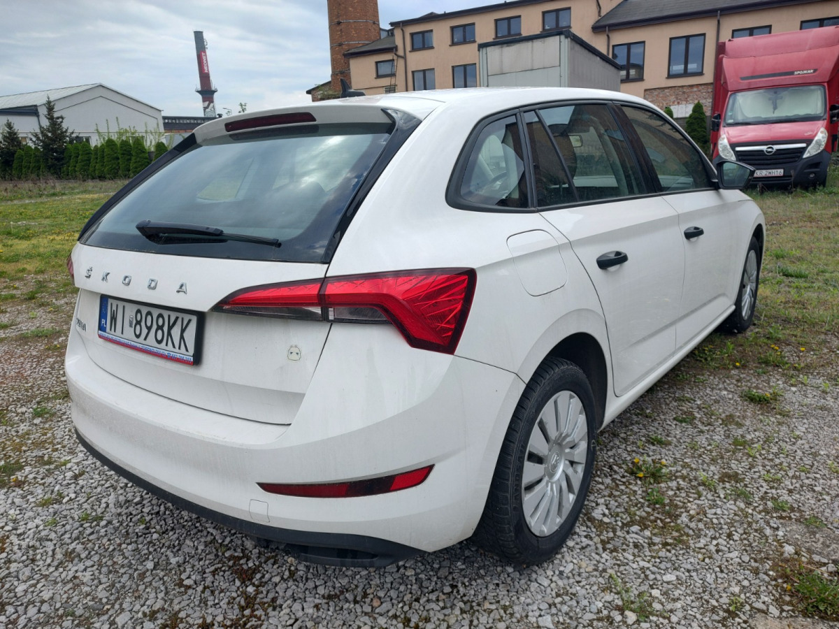 SKODA SCALA HATCHBACK - Autó: 4 kép. SKODA SCALA HATCHBACK - Autó: 4 kép.