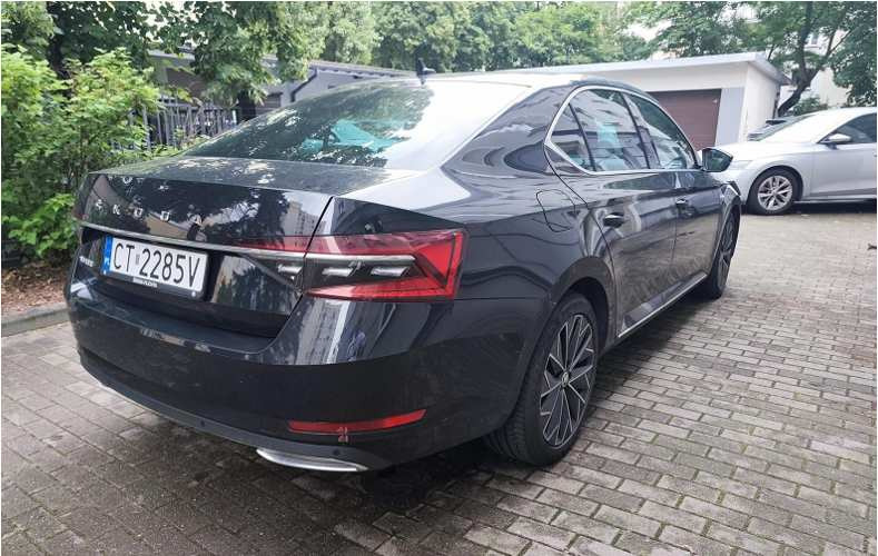 SKODA SUPERB HATCHBACK - Hatchback: 4 kép. SKODA SUPERB HATCHBACK - Hatchback: 4 kép.