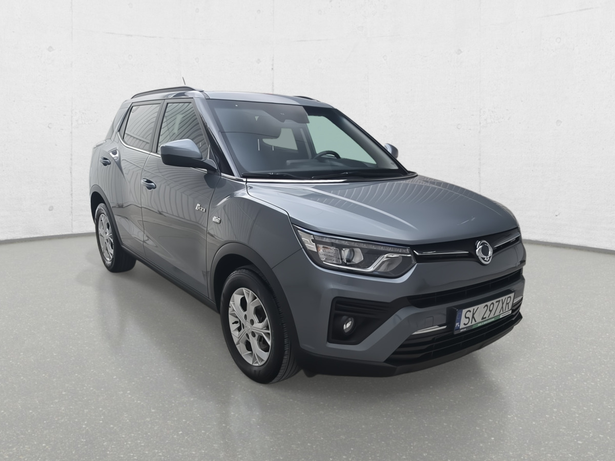 SSANGYONG TIVOLI SUV - Terepjáró/ SUV: 2 kép. SSANGYONG TIVOLI SUV - Terepjáró/ SUV: 2 kép.