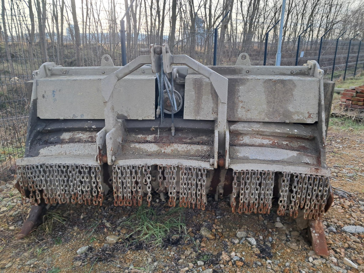 Stabilizator gruntu TOZAMET FG-650B – 2400 mm – 650 mm – wał 310 obr/min - Talajstabilizáló: 3 kép. Stabilizator gruntu TOZAMET FG-650B – 2400 mm – 650 mm – wał 310 obr/min - Talajstabilizáló: 3 kép.