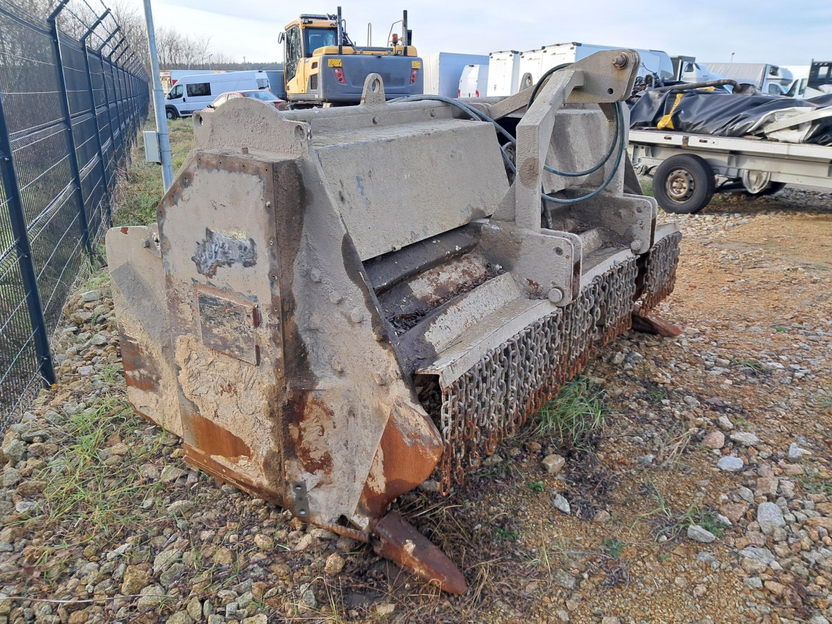 Stabilizator gruntu TOZAMET FG-650B – 2400 mm – 650 mm – wał 310 obr/min - Talajstabilizáló: 4 kép. Stabilizator gruntu TOZAMET FG-650B – 2400 mm – 650 mm – wał 310 obr/min - Talajstabilizáló: 4 kép.