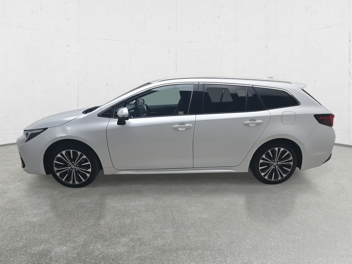 TOYOTA COROLLA KOMBI - Autó: 5 kép. TOYOTA COROLLA KOMBI - Autó: 5 kép.