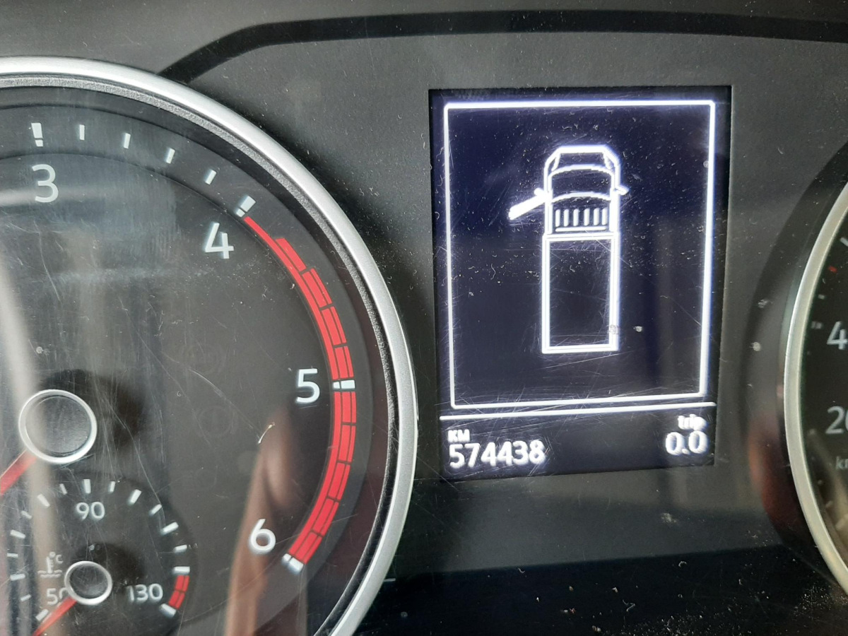 VOLKSWAGEN/LAMAR PLANDEKA lízing VOLKSWAGEN/LAMAR PLANDEKA: 7 kép.