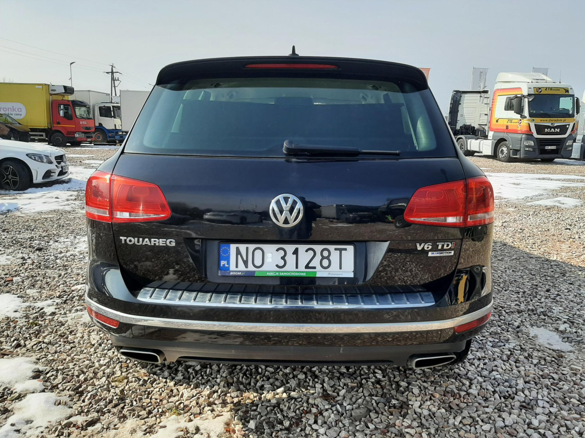VOLKSWAGEN TOUAREG SUV - Terepjáró/ SUV: 5 kép. VOLKSWAGEN TOUAREG SUV - Terepjáró/ SUV: 5 kép.