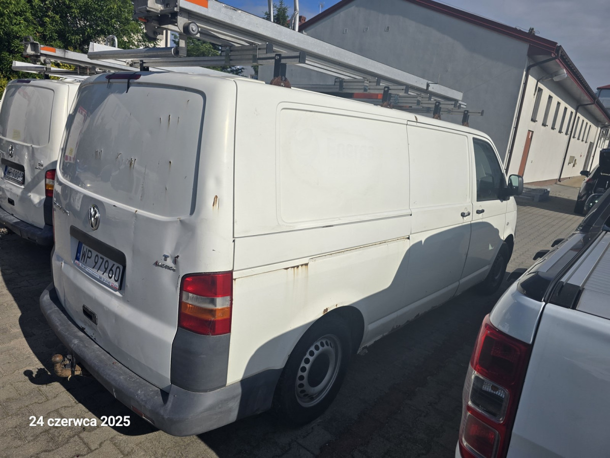 VOLKSWAGEN TRANSPORTER FURGON BLASZAK - Furgon: 3 kép. VOLKSWAGEN TRANSPORTER FURGON BLASZAK - Furgon: 3 kép.