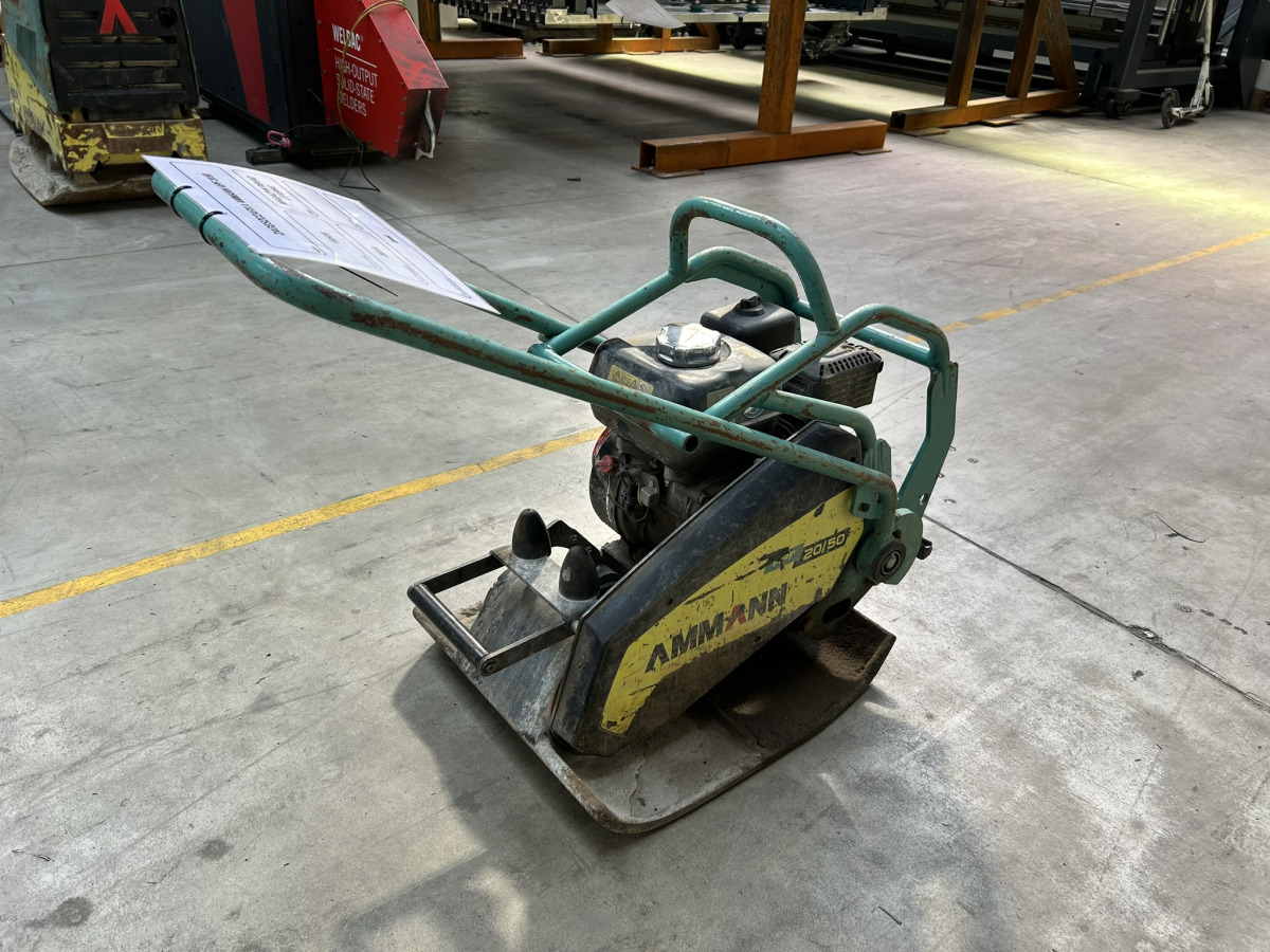 Zagęszczarka AMMANN APF 20/50 - 2019 - 500mm - 20kN - Honda GX160 - Lapvibrátor: 2 kép. Zagęszczarka AMMANN APF 20/50 - 2019 - 500mm - 20kN - Honda GX160 - Lapvibrátor: 2 kép.