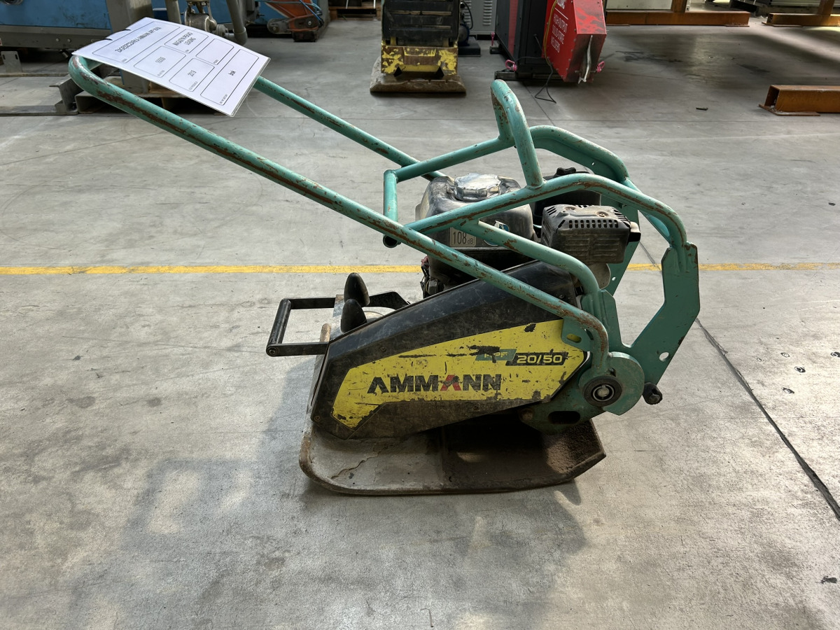 Zagęszczarka AMMANN APF 20/50 - 2019 - 500mm - 20kN - Honda GX160 - Lapvibrátor: 3 kép. Zagęszczarka AMMANN APF 20/50 - 2019 - 500mm - 20kN - Honda GX160 - Lapvibrátor: 3 kép.