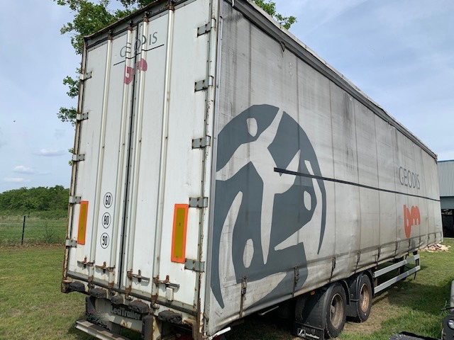 LECITRAILER MEGA VOLUME 2 ESSIEUX - Ponyvás félpótkocsi: 1 kép. LECITRAILER MEGA VOLUME 2 ESSIEUX - Ponyvás félpótkocsi: 1 kép.