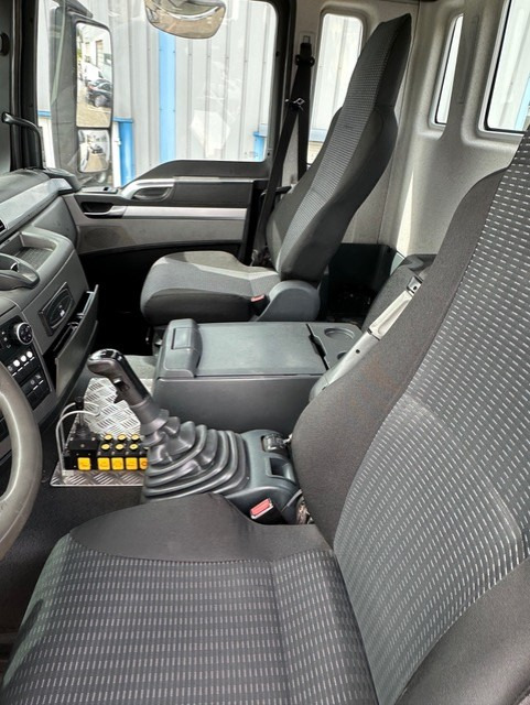 MAN TGS 35440 - Horgos rakodó teherautó: 4 kép. MAN TGS 35440 - Horgos rakodó teherautó: 4 kép.