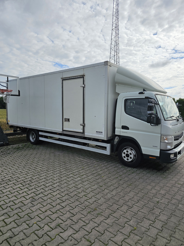 FUSO 9C18 - Hőszigetelt teherautó: 3 kép. FUSO 9C18 - Hőszigetelt teherautó: 3 kép.