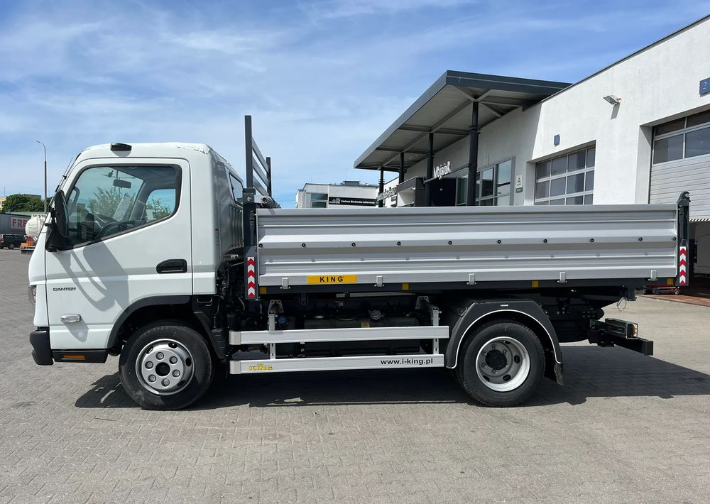 FUSO Canter 7C18 Wywrotka 3W - Billenőplatós teherautó: 4 kép. FUSO Canter 7C18 Wywrotka 3W - Billenőplatós teherautó: 4 kép.