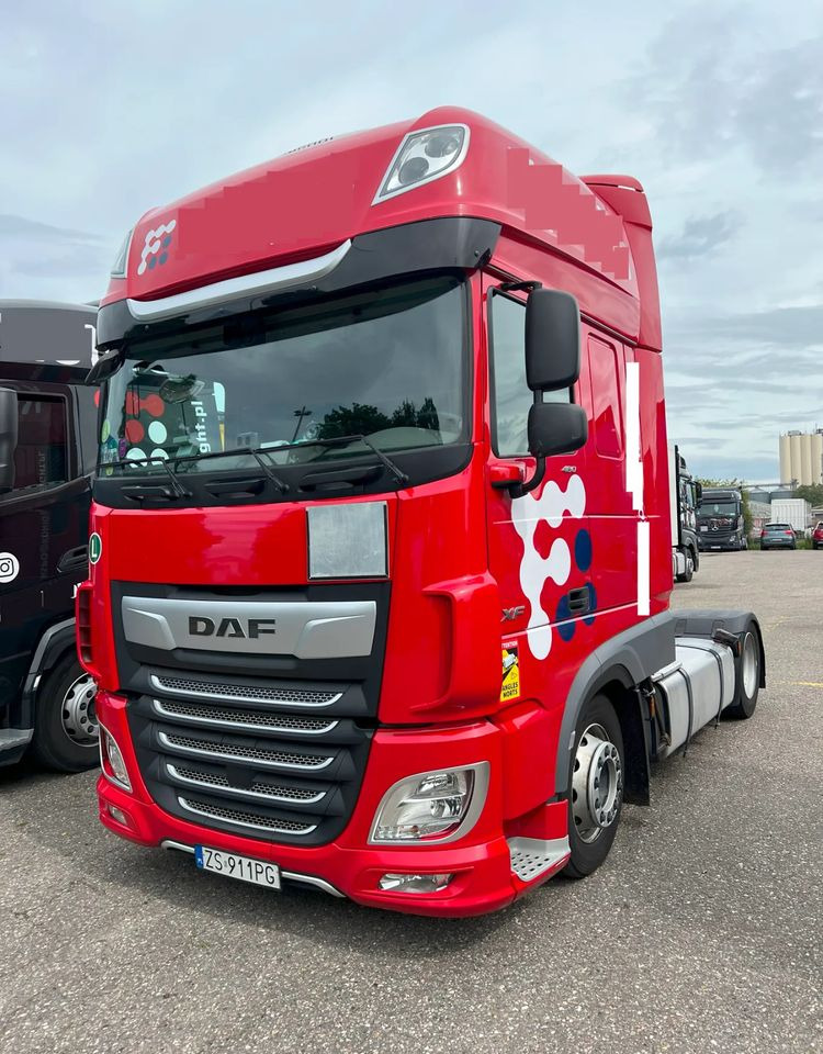 DAF DAF XF 480 Mega - Nyergesvontató: 1 kép. DAF DAF XF 480 Mega - Nyergesvontató: 1 kép.