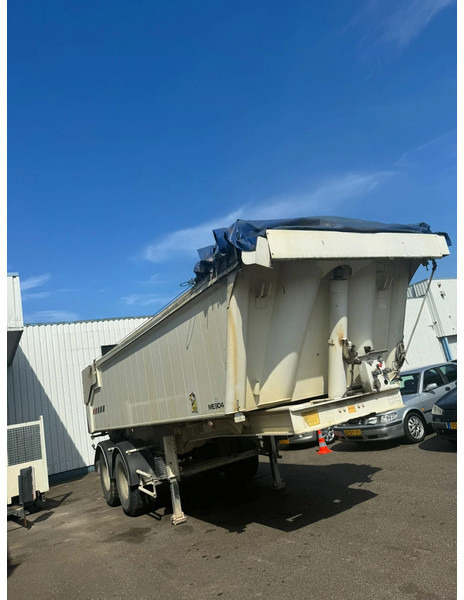 Benalu 2 Axle Alu Tipper , Spring Suspension , Drum Brakes - Félpótkocsi billenőplatós: 4 kép. Benalu 2 Axle Alu Tipper , Spring Suspension , Drum Brakes - Félpótkocsi billenőplatós: 4 kép.