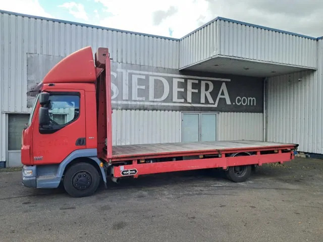 DAF LF 45 - 220 ,Airco , Euro 5, - Platós teherautó: 2 kép. DAF LF 45 - 220 ,Airco , Euro 5, - Platós teherautó: 2 kép.