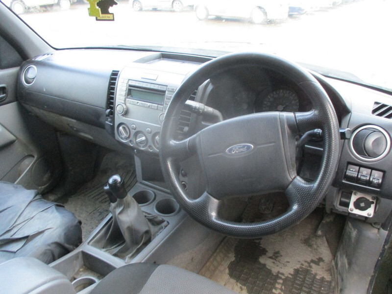 Autó Ford Ranger 3.0 TDCi , 4x4 pickup , Right Hand Drive , Manual , Airco, NO REGISTRATION: 12 kép.