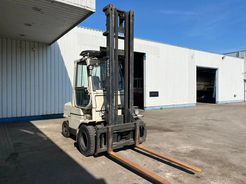 Hyster H 4.00 XM-6 LPG Fork Lift - Gázüzemű targonca: 4 kép. Hyster H 4.00 XM-6 LPG Fork Lift - Gázüzemű targonca: 4 kép.