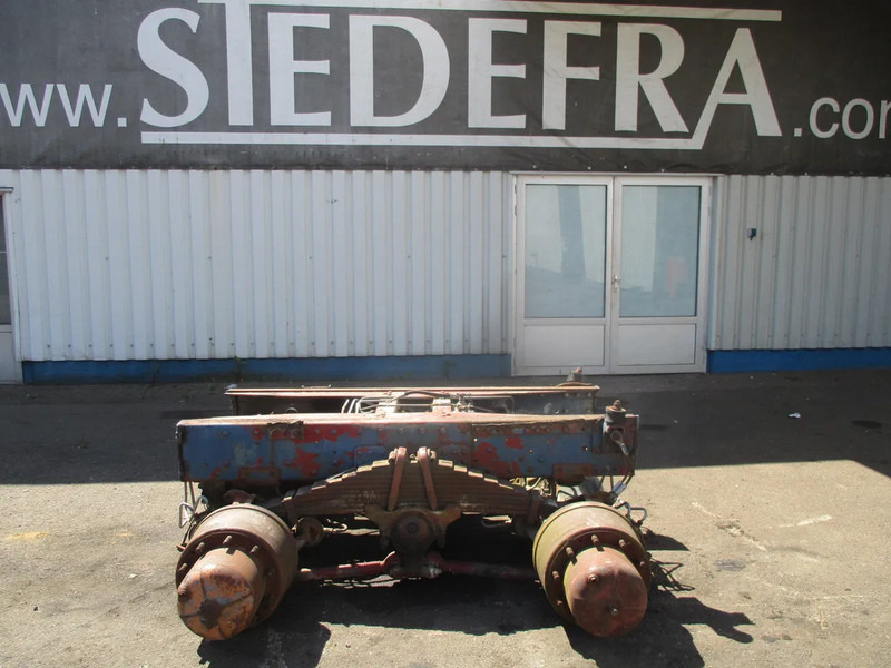 Iveco 6x4 Back Axle / Double Pont , 2 pieces in stock - Hátsó tengely - Teherautó: 1 kép. Iveco 6x4 Back Axle / Double Pont , 2 pieces in stock - Hátsó tengely - Teherautó: 1 kép.