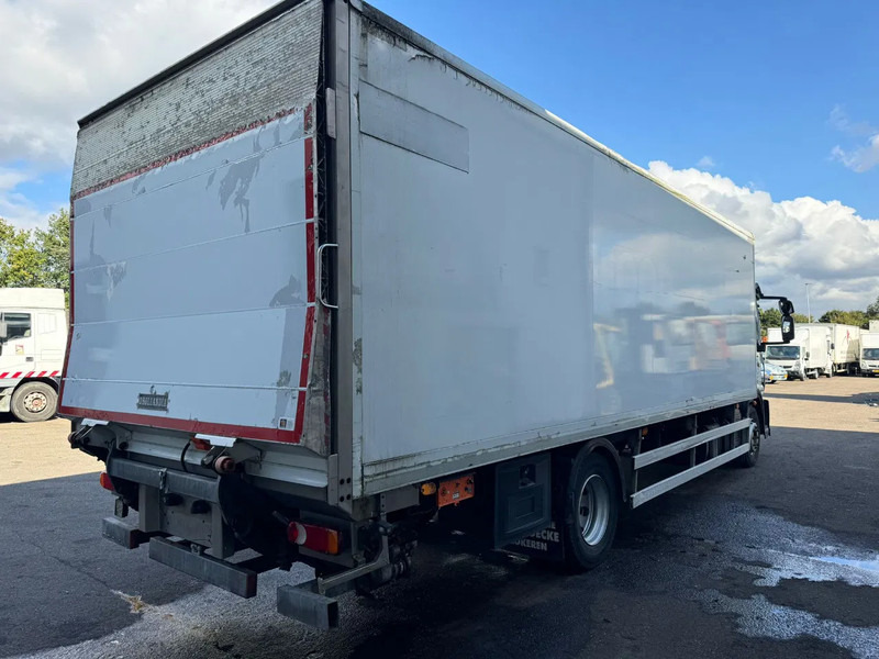 Iveco Eurocargo 120E22 , Closed Box - Dobozos felépítményű teherautó: 3 kép. Iveco Eurocargo 120E22 , Closed Box - Dobozos felépítményű teherautó: 3 kép.